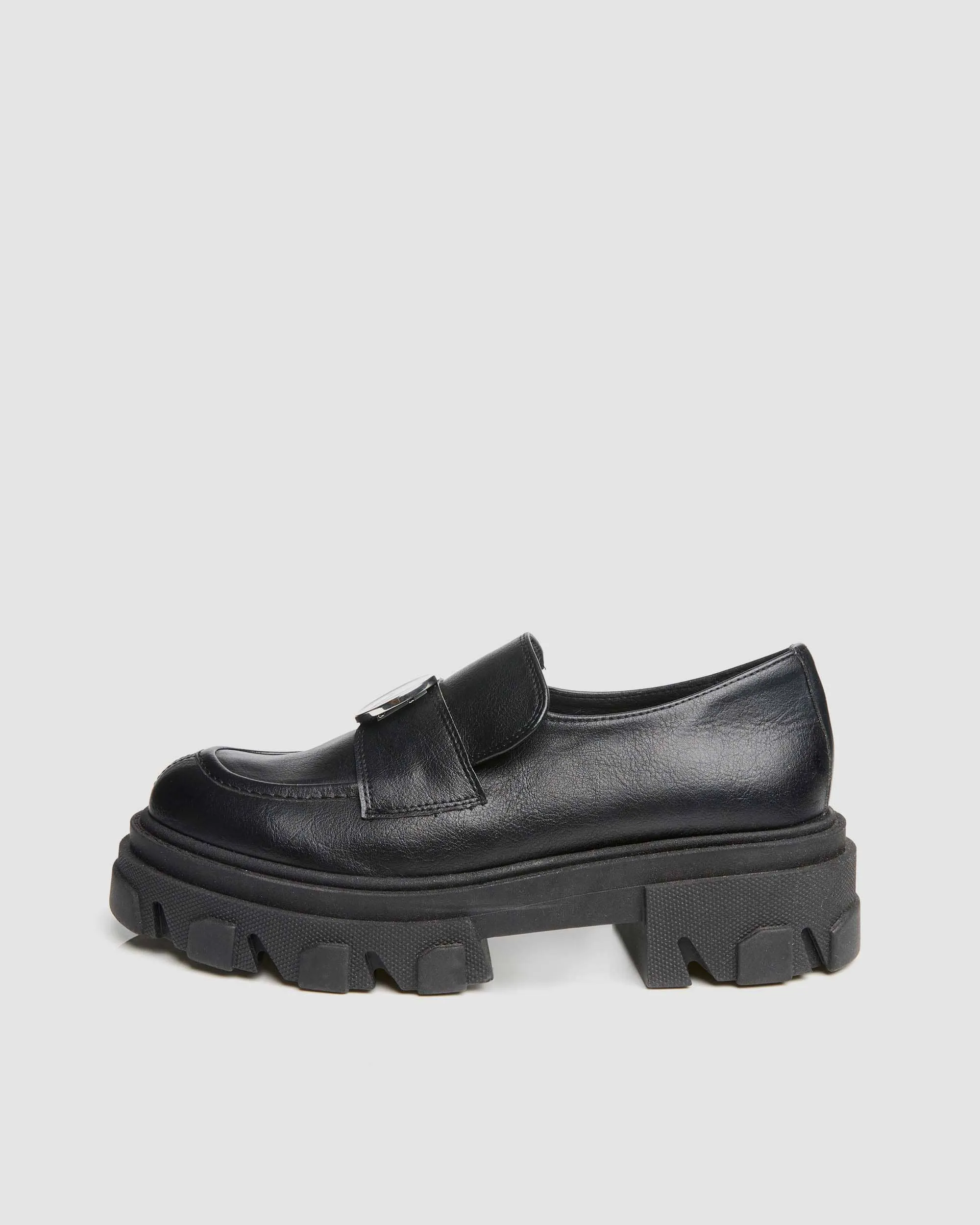 Blocky Vegan Grape Leather Loafers | Black