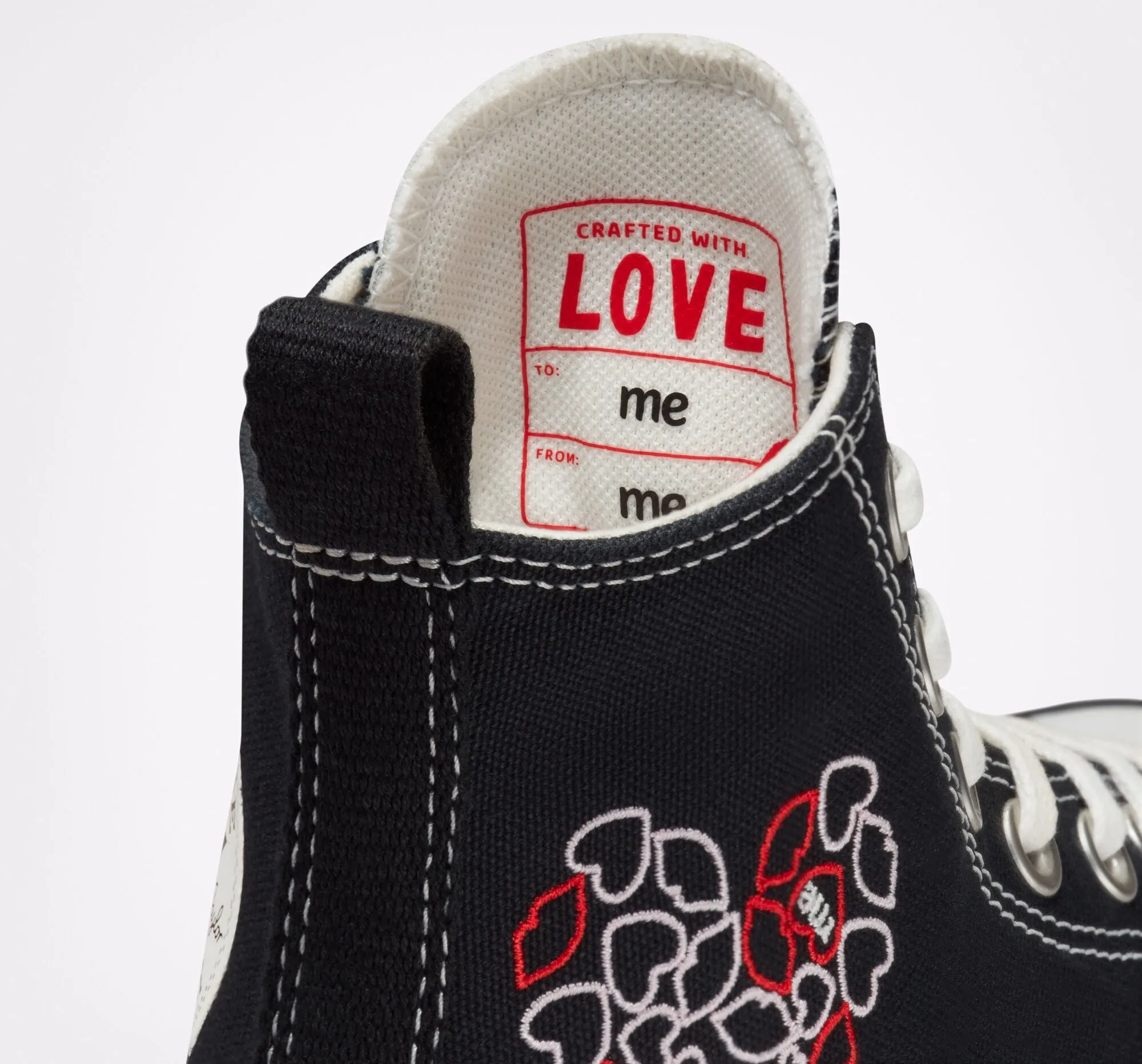 Run Star Hike Hi Embroidered Hearts